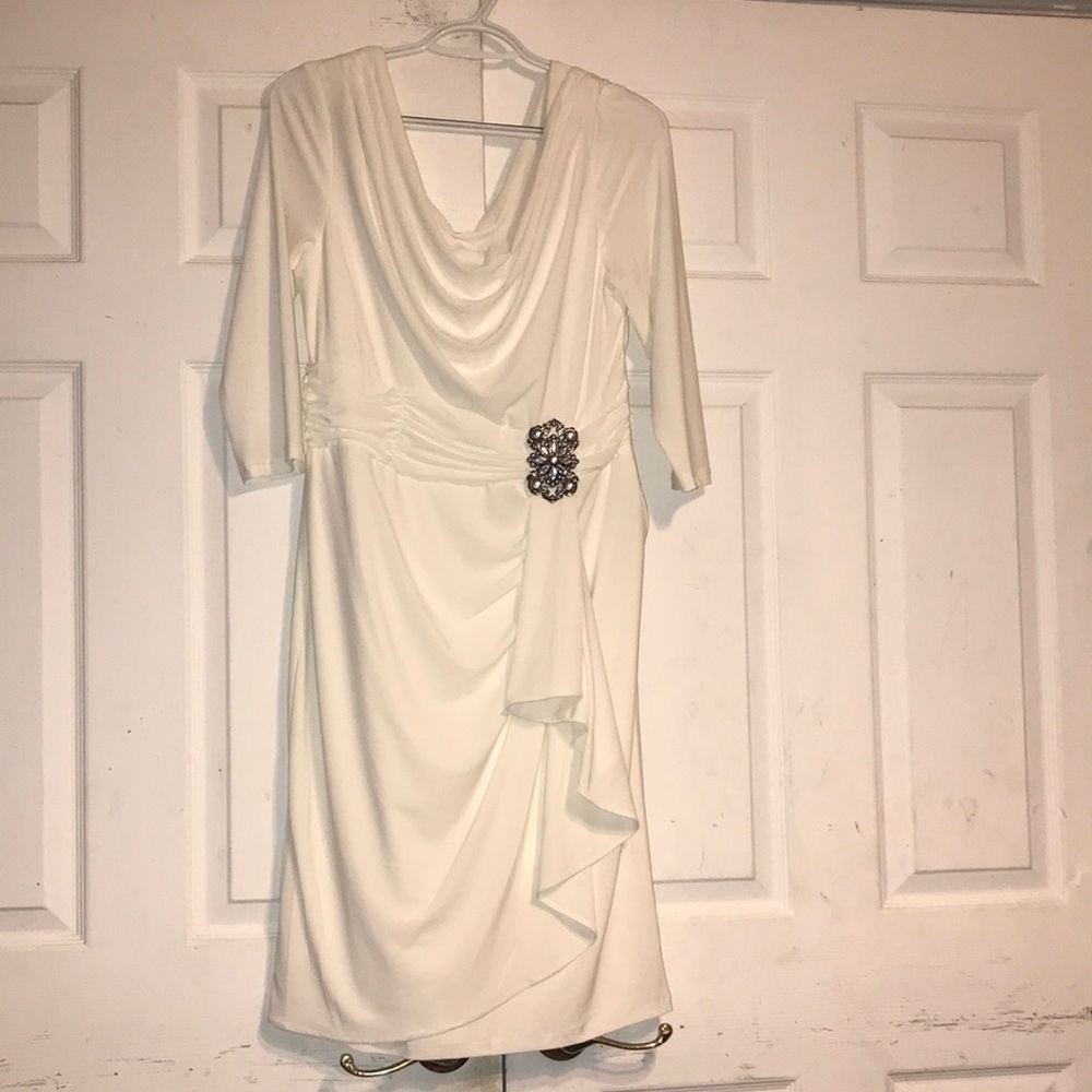 Women’s Elegant Ivory Draped Dress